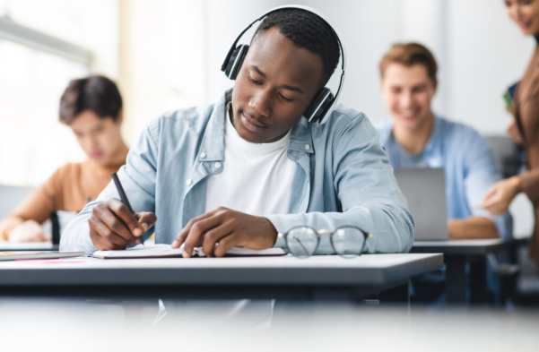 Todo lo que necesitas saber sobre el V examen FIFA para agentes
